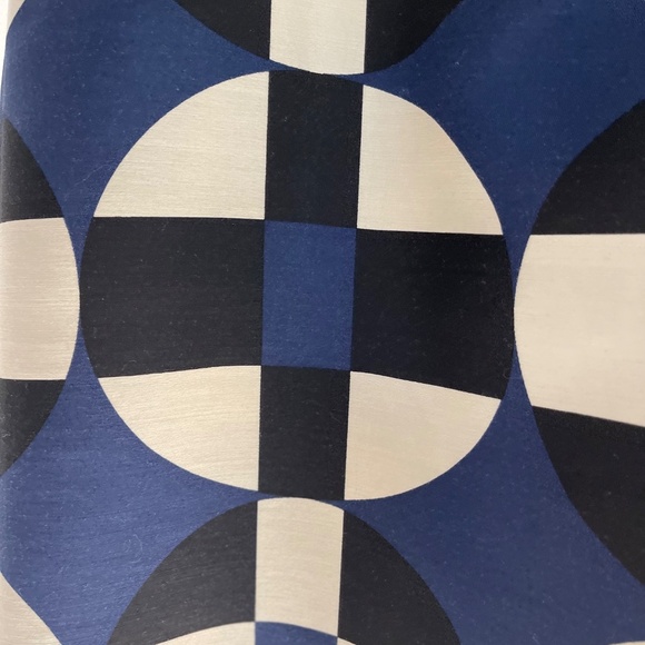 SALE! J. CREW No. 2 Pencil Skirt Black/Blue/Cream Geometric Circle Print: Size 4 - Picture 8 of 9